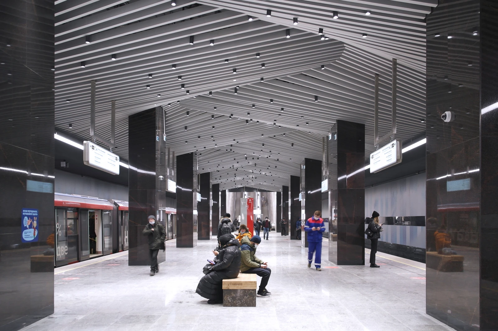 Станция московского метрополитена «Аминьевская», построенная китайской компанией CRCC и открытая в 2021 году.