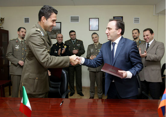 Ստորագրվել է հայ-իտալական ռազմական համագործակցության 2015թ. պլանը