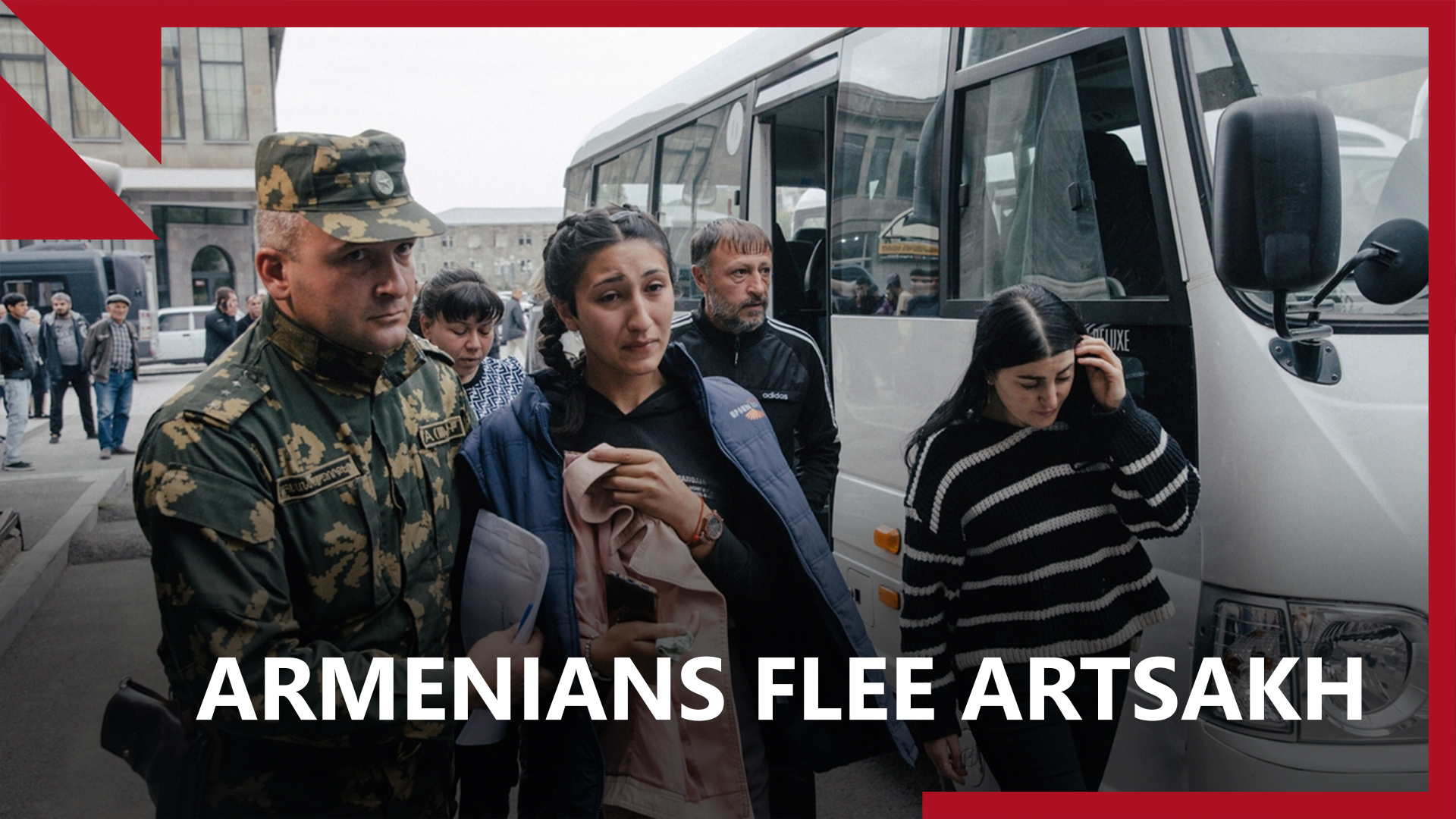 First displaced people from Karabakh arrive in Armenia en masse